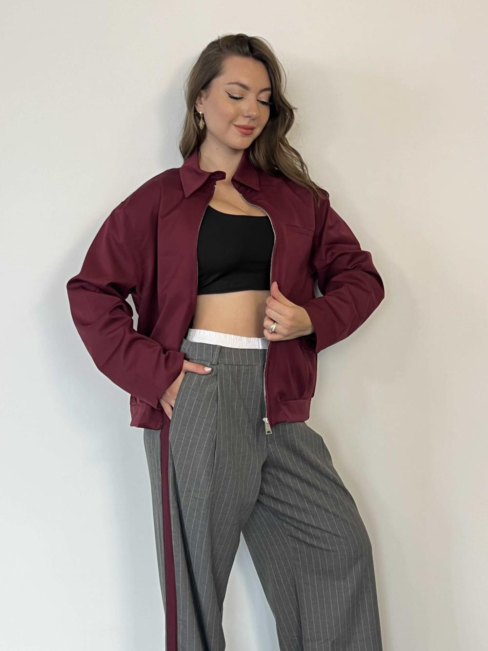 Conjuntos de pantalón y chaqueta Bordo