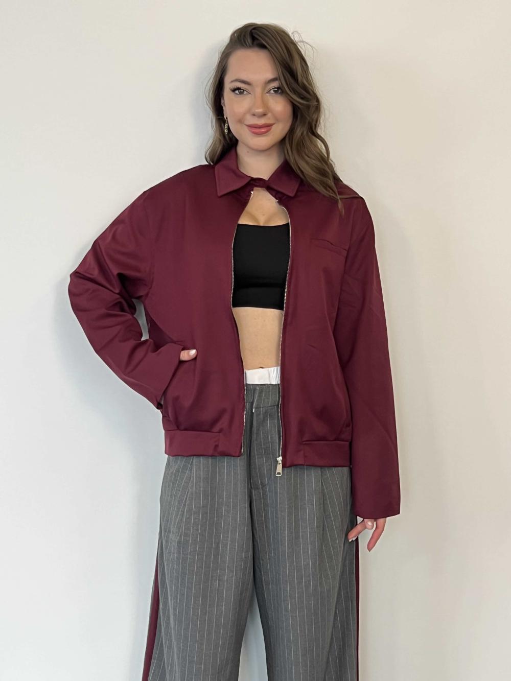 Conjuntos de pantalón y chaqueta Bordo