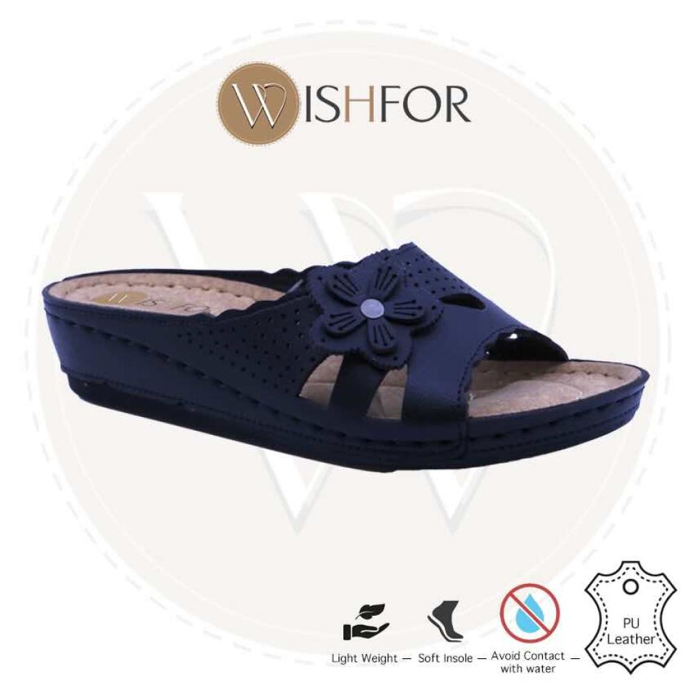Wishfor slipper with flower design 